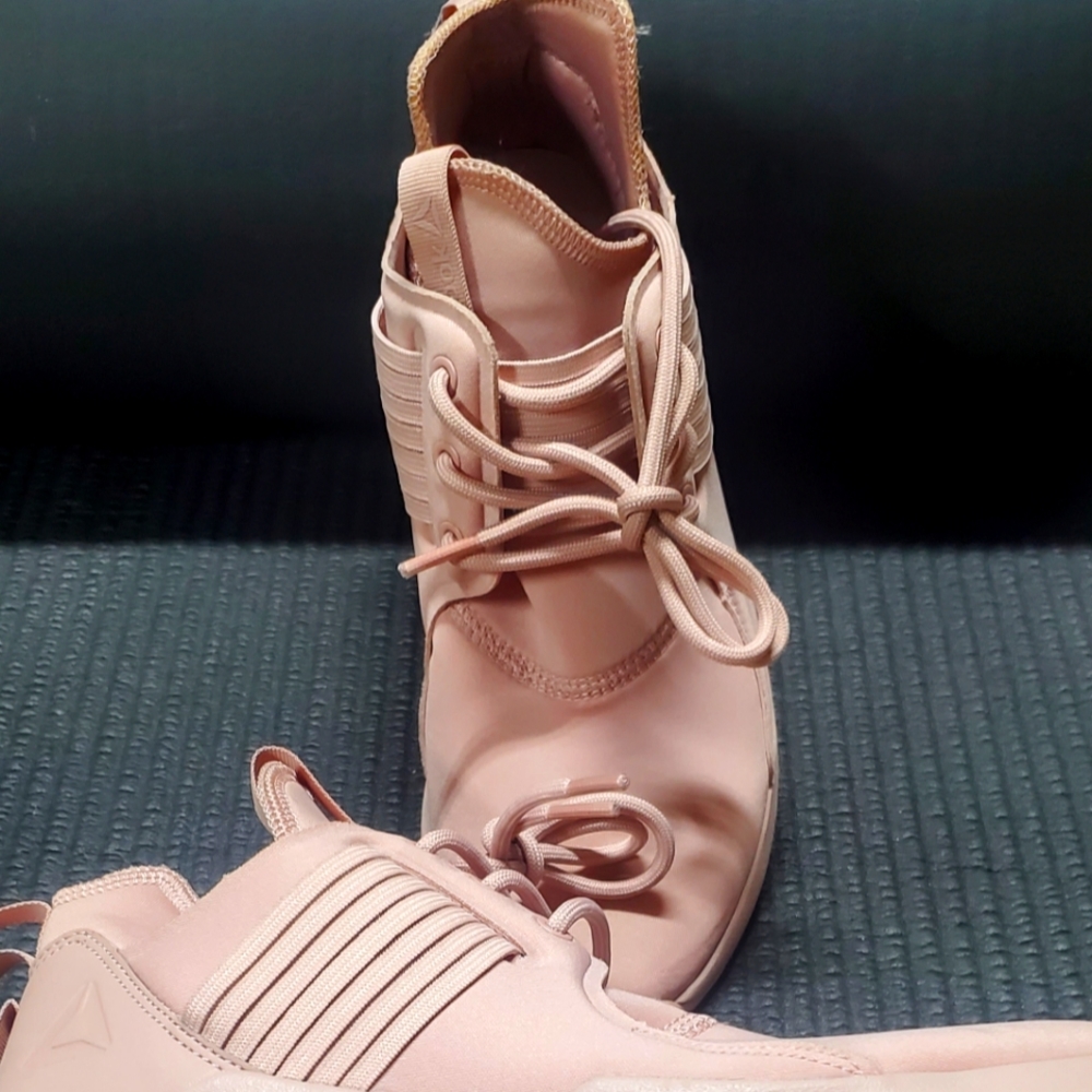 Preloved sneakers